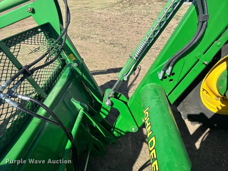 image for item FB7080 2000 John Deere 7210 MFWD tractor