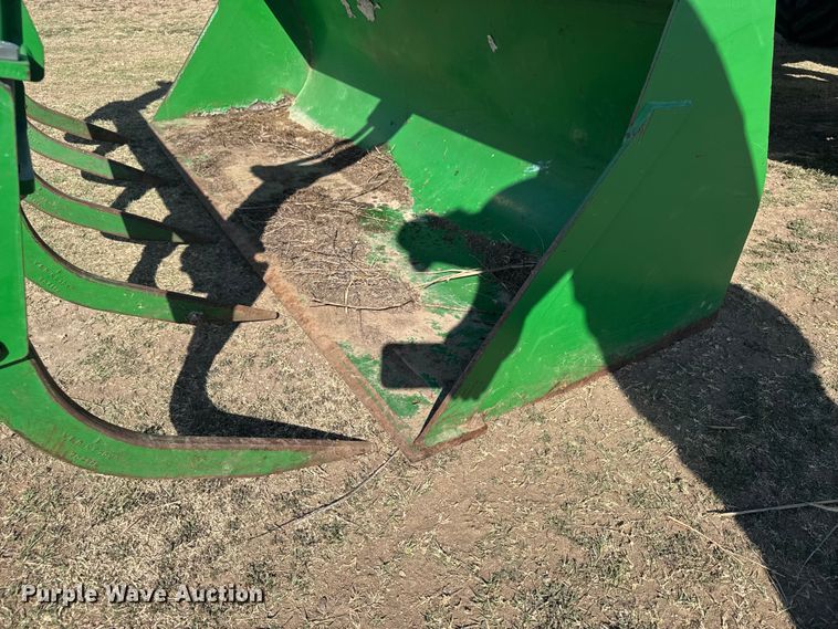 image for item FB7080 2000 John Deere 7210 MFWD tractor