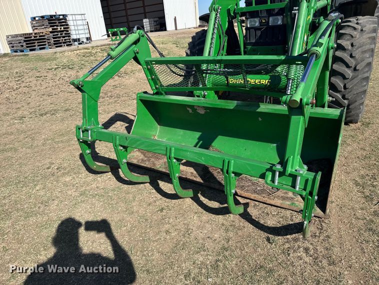 image for item FB7080 2000 John Deere 7210 MFWD tractor