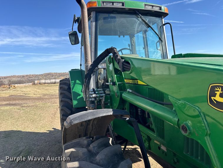 image for item FB7080 2000 John Deere 7210 MFWD tractor