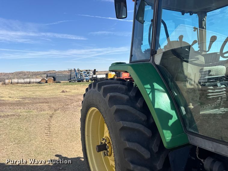 image for item FB7080 2000 John Deere 7210 MFWD tractor