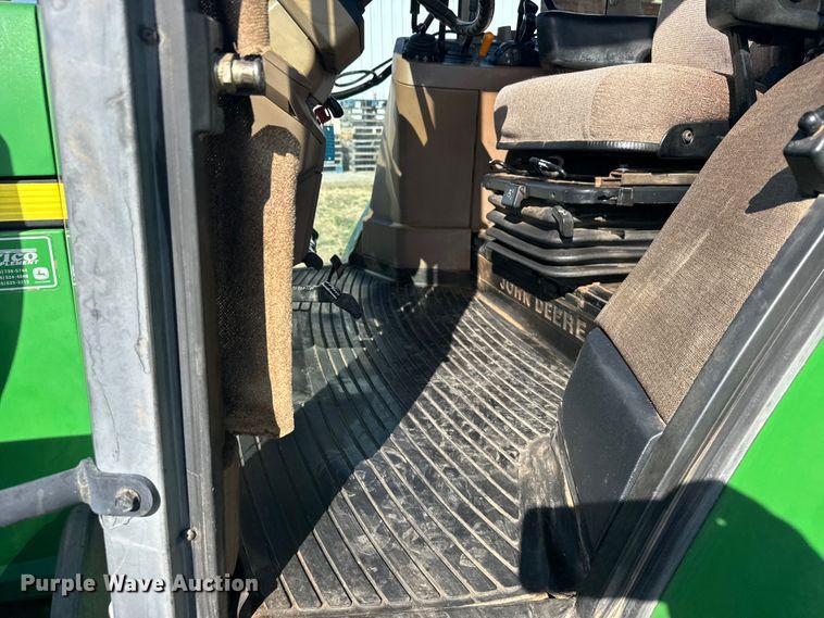 image for item FB7080 2000 John Deere 7210 MFWD tractor