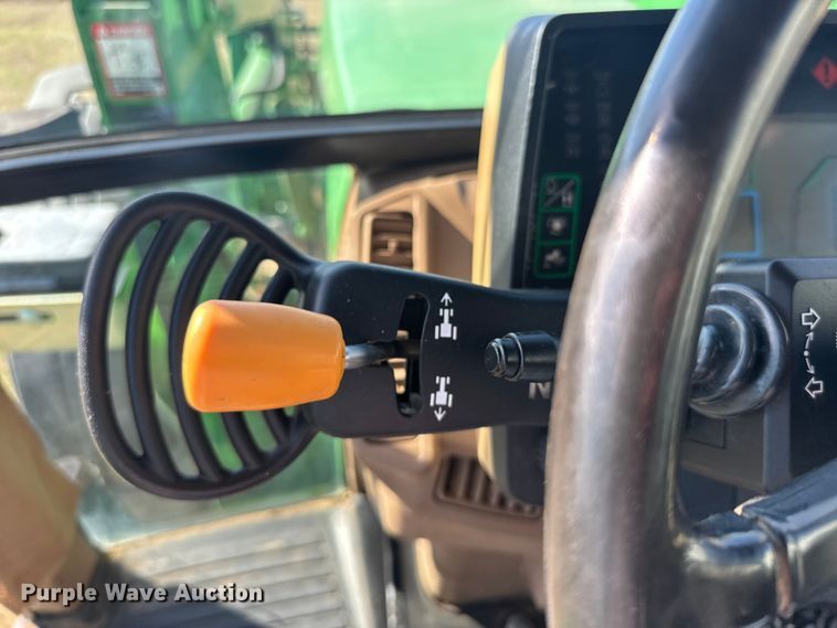 image for item FB7080 2000 John Deere 7210 MFWD tractor