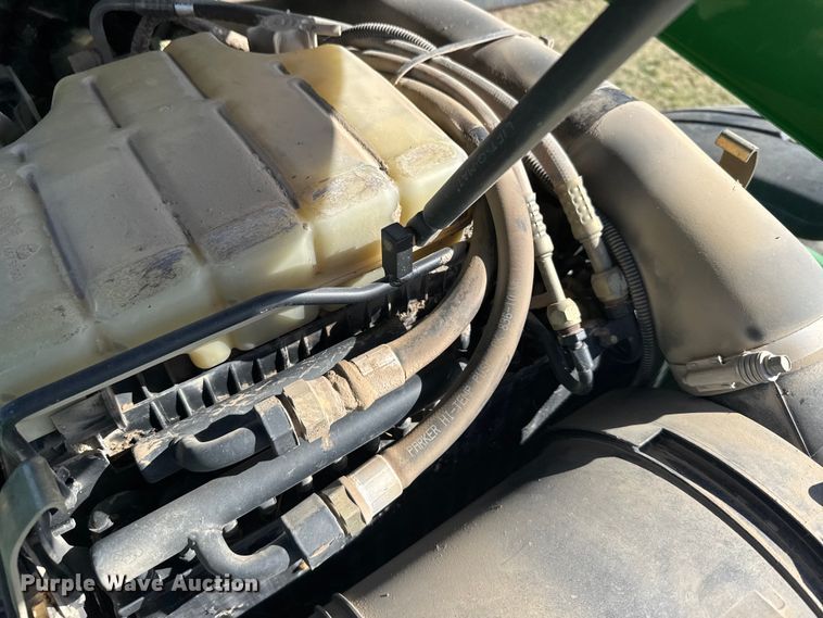 image for item FB7080 2000 John Deere 7210 MFWD tractor