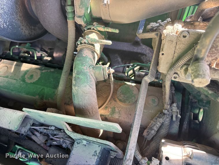 image for item FB7080 2000 John Deere 7210 MFWD tractor