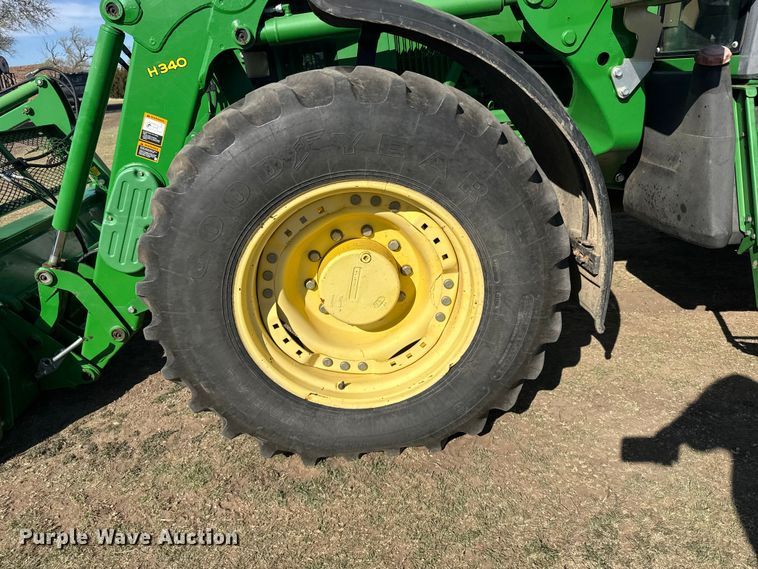 image for item FB7080 2000 John Deere 7210 MFWD tractor