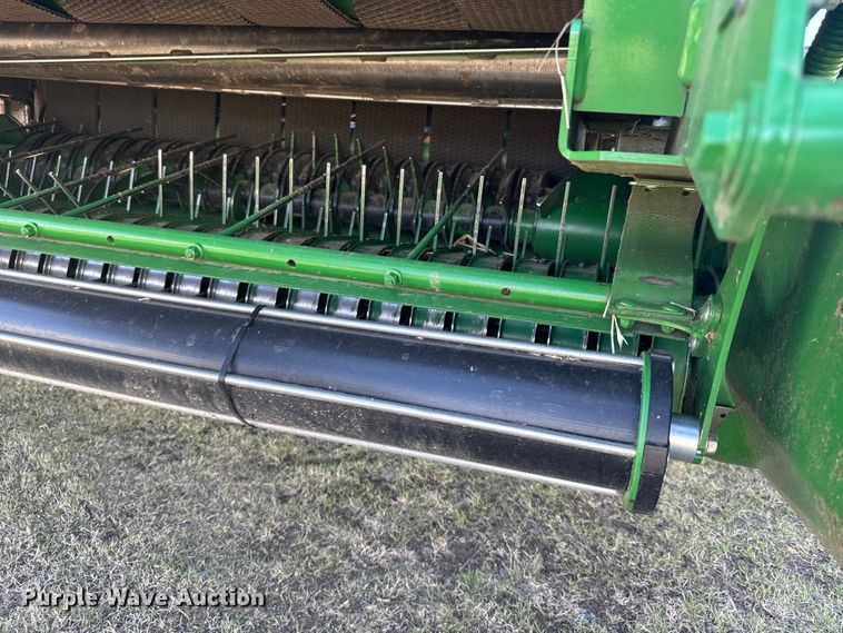 image for item FB7081 2022 John Deere 560M round baler