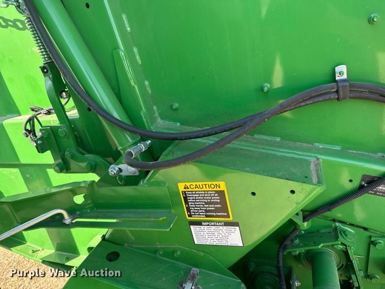 image for item FB7081 2022 John Deere 560M round baler