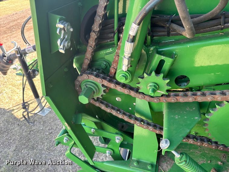 image for item FB7081 2022 John Deere 560M round baler
