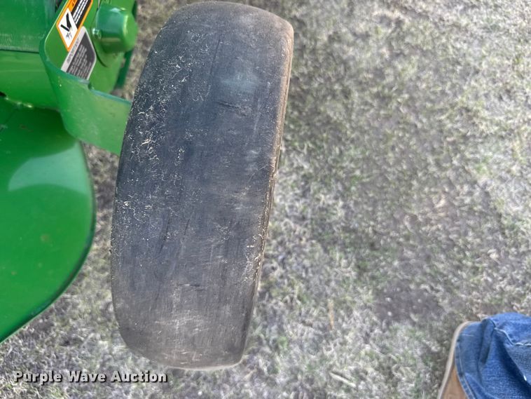 image for item FB7081 2022 John Deere 560M round baler