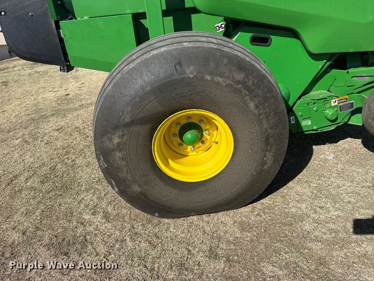 image for item FB7081 2022 John Deere 560M round baler