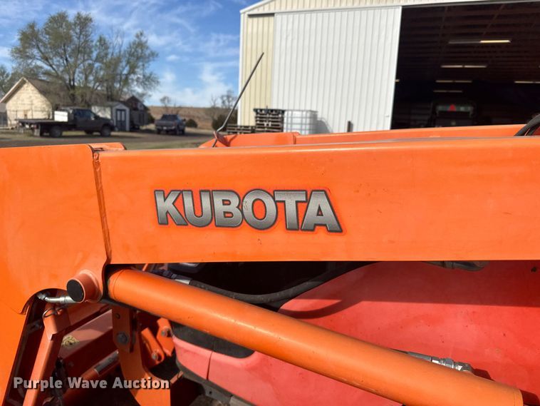 image for item FB7082 Kubota M5140 MFWD tractor