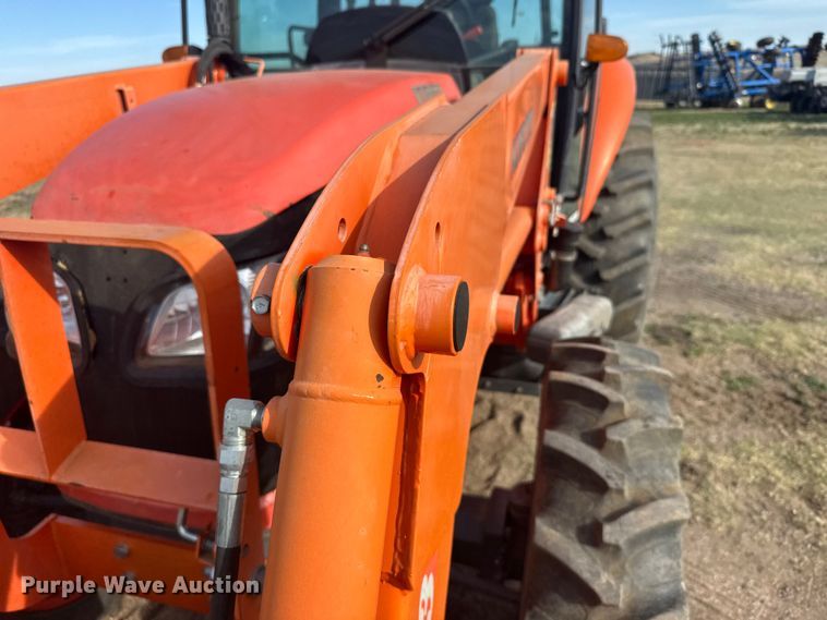 image for item FB7082 Kubota M5140 MFWD tractor