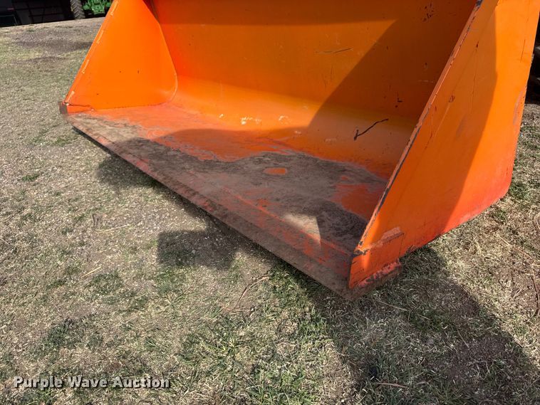 image for item FB7082 Kubota M5140 MFWD tractor