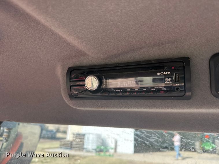 image for item FB7082 Kubota M5140 MFWD tractor