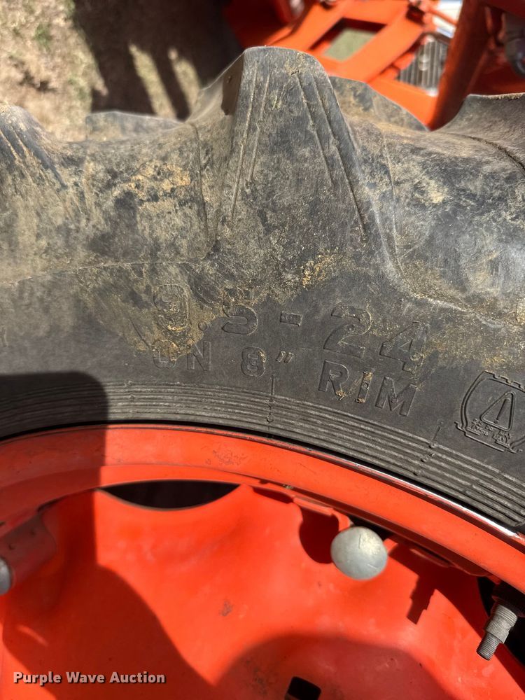 image for item FB7082 Kubota M5140 MFWD tractor