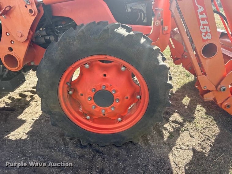 image for item FB7082 Kubota M5140 MFWD tractor