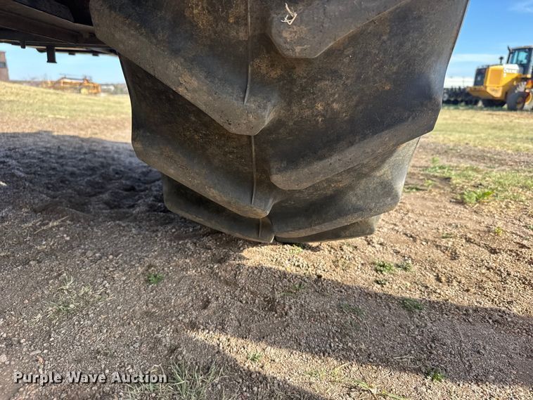 image for item FB7082 Kubota M5140 MFWD tractor