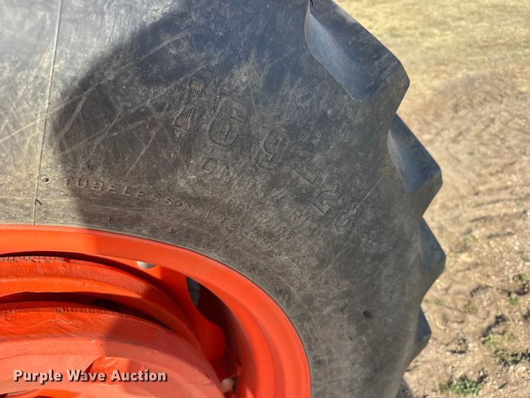 image for item FB7082 Kubota M5140 MFWD tractor