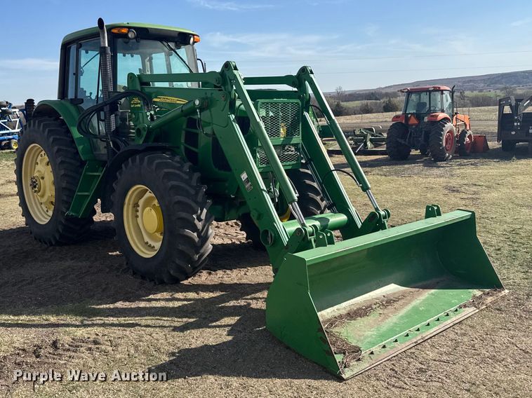 image for item FB7083 2008 John Deere 7330 MFWD tractor