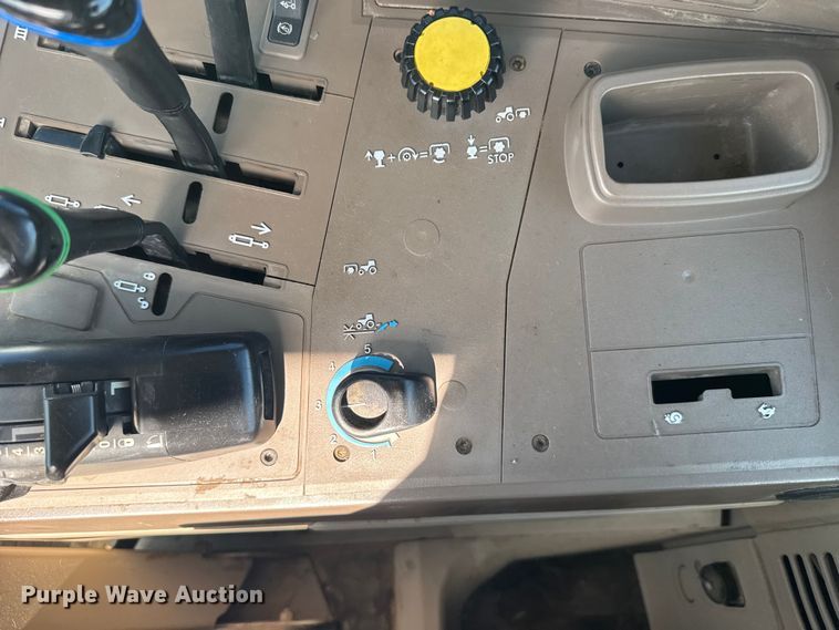 image for item FB7083 2008 John Deere 7330 MFWD tractor