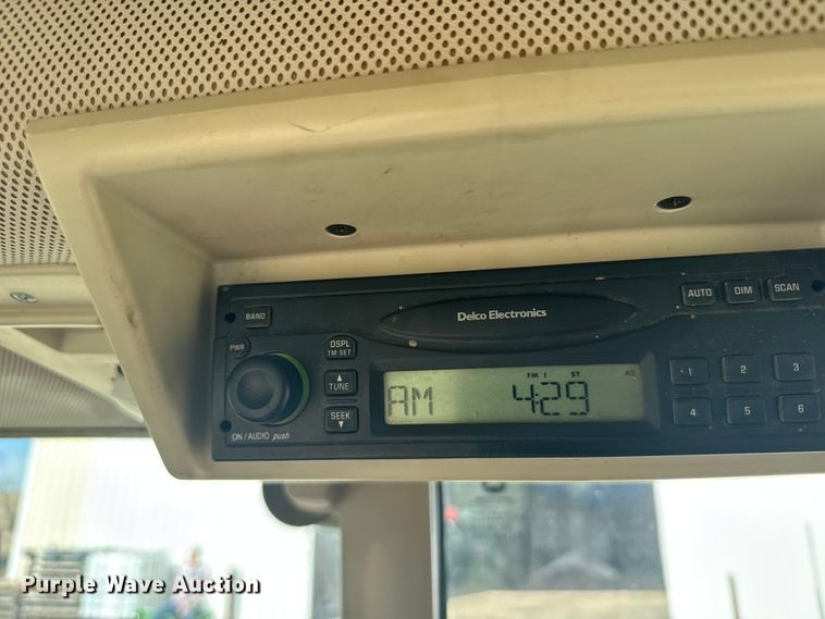 image for item FB7083 2008 John Deere 7330 MFWD tractor