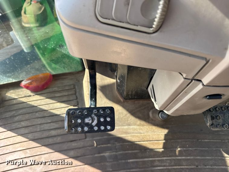 image for item FB7083 2008 John Deere 7330 MFWD tractor