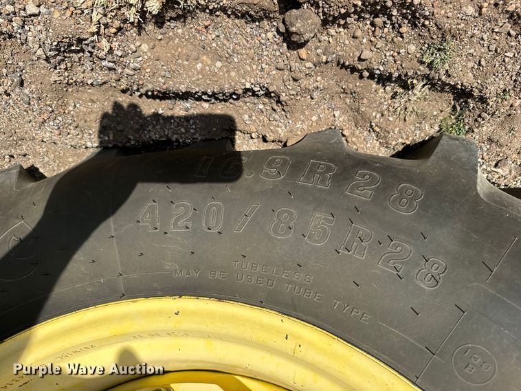 image for item FB7083 2008 John Deere 7330 MFWD tractor