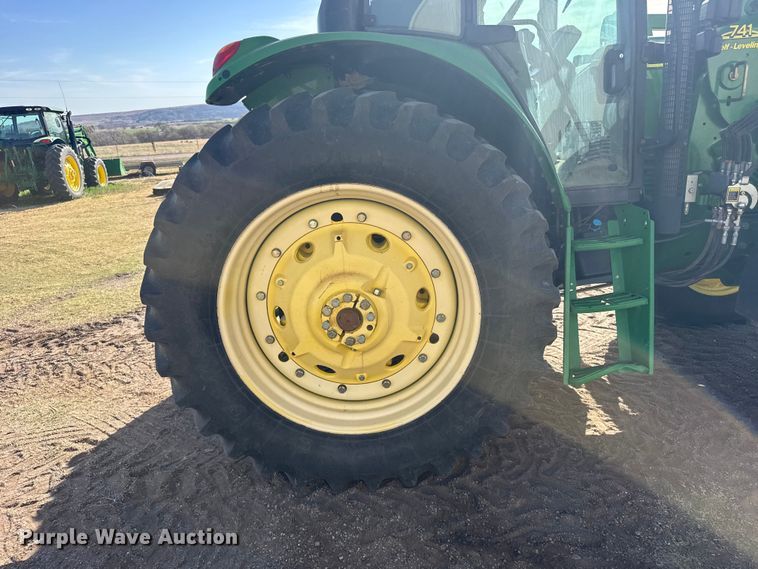 image for item FB7083 2008 John Deere 7330 MFWD tractor