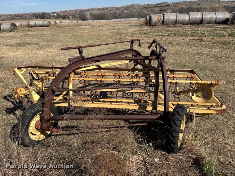 image for item FB7084 New Holland 56 rotary hay rake