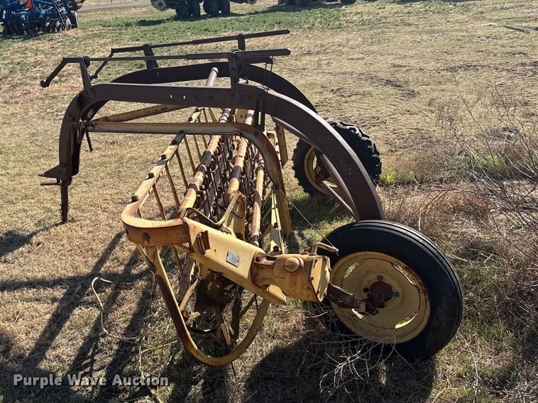 image for item FB7084 New Holland 56 rotary hay rake