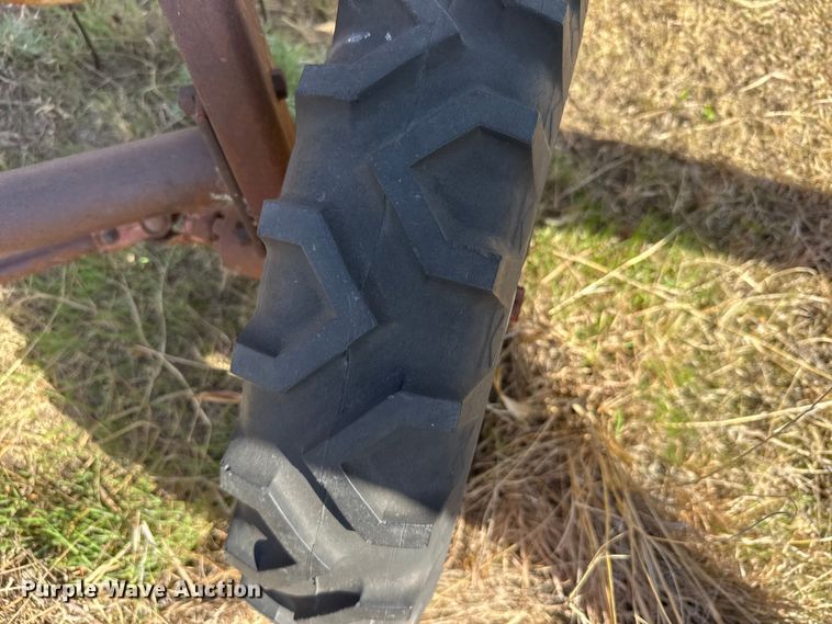 image for item FB7084 New Holland 56 rotary hay rake