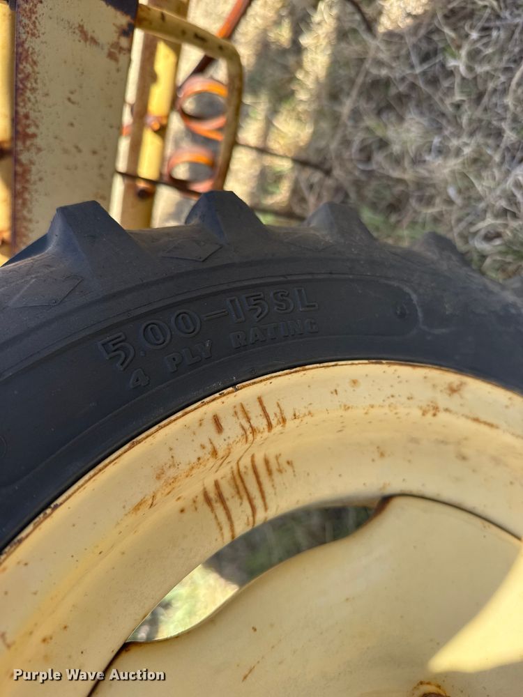 image for item FB7084 New Holland 56 rotary hay rake