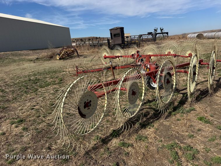 image for item FB7085 H&S V-12 hay rake