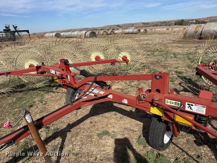 image for item FB7085 H&S V-12 hay rake