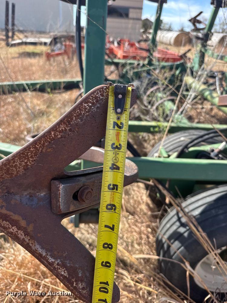 image for item FB7086 C100-30 field cultivator