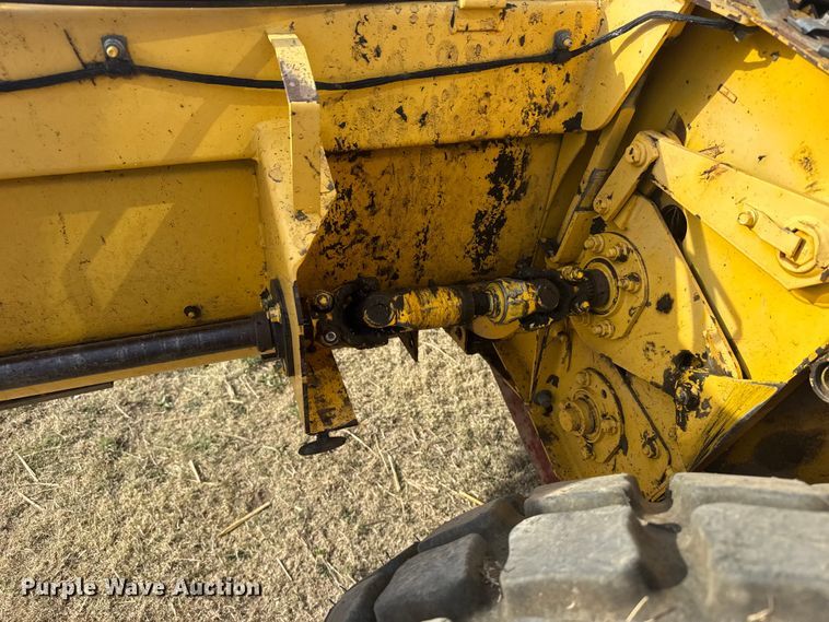 image for item FB7087 2003 New Holland HW320 swather / windrower