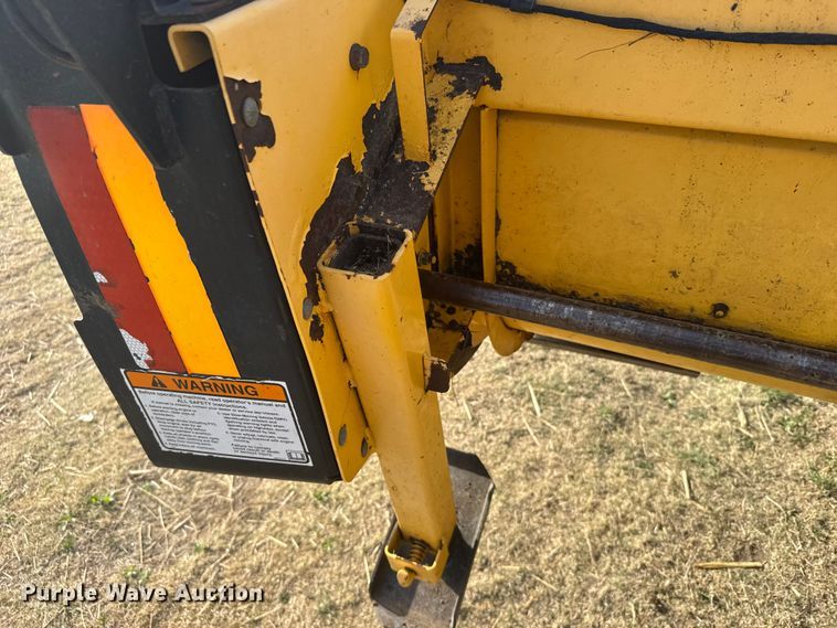 image for item FB7087 2003 New Holland HW320 swather / windrower