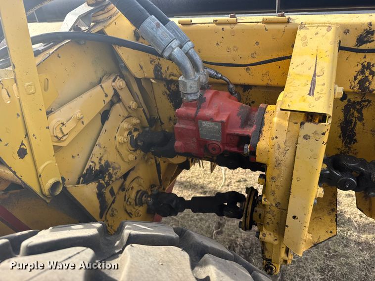 image for item FB7087 2003 New Holland HW320 swather / windrower