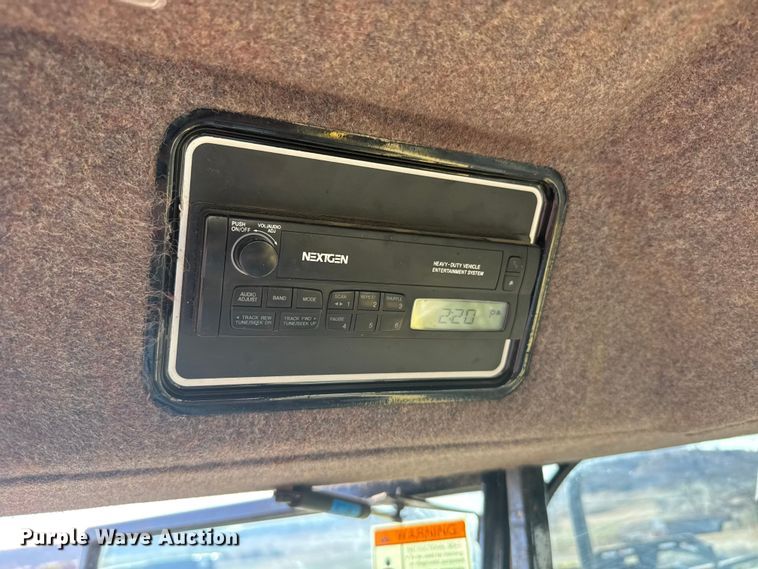 image for item FB7087 2003 New Holland HW320 swather / windrower