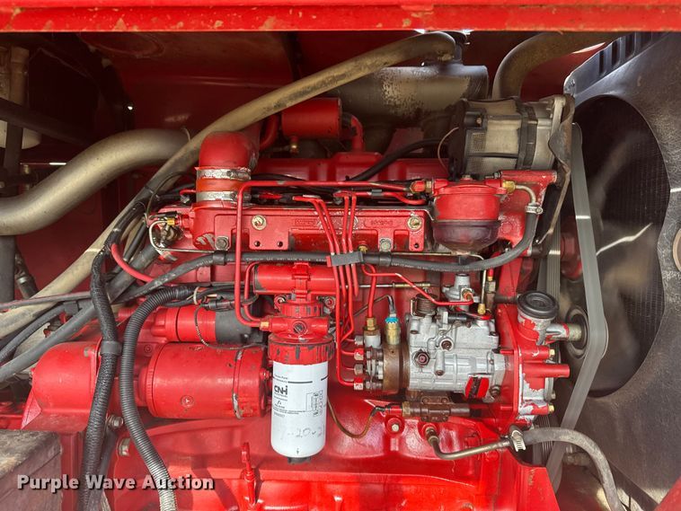 image for item FB7087 2003 New Holland HW320 swather / windrower