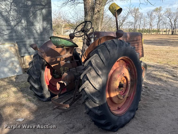 image for item FB7091 Oliver Row crop 88 tractor