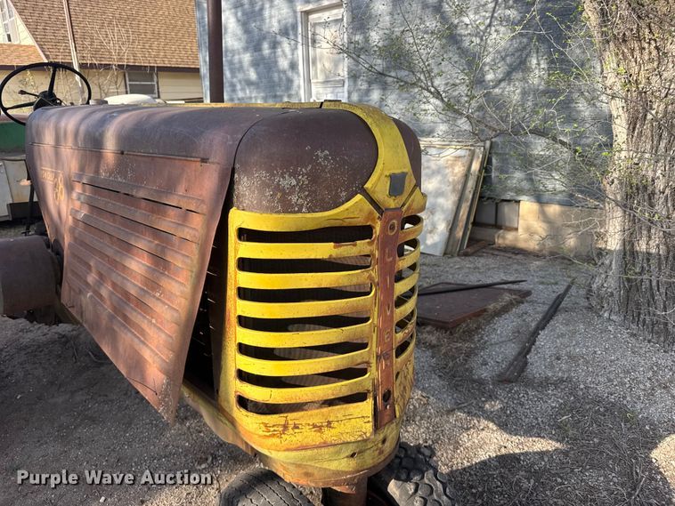 image for item FB7091 Oliver Row crop 88 tractor