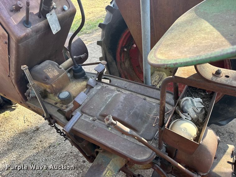 image for item FB7091 Oliver Row crop 88 tractor