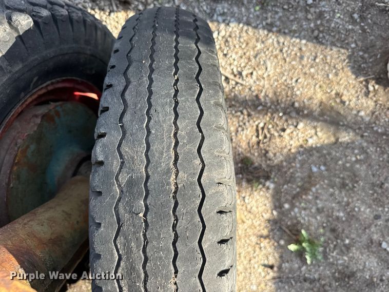 image for item FB7091 Oliver Row crop 88 tractor