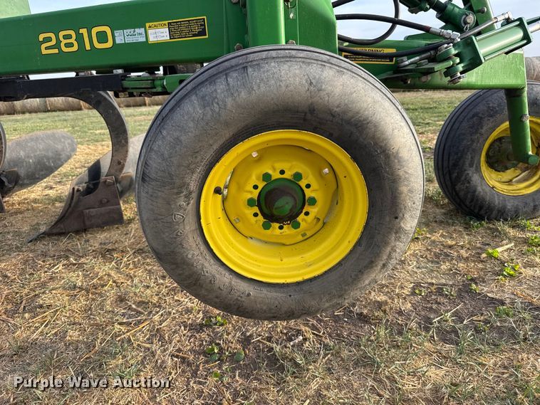 image for item FB7113 John Deere 2810 four bottom plow
