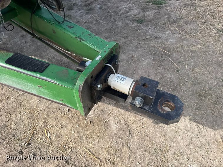 image for item FB7123 Brent 674 grain cart