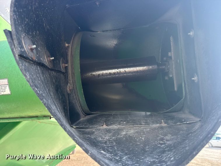 image for item FB7123 Brent 674 grain cart