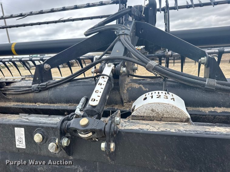 image for item FB7124 MacDon FD75-D Flexdraper flex draper head