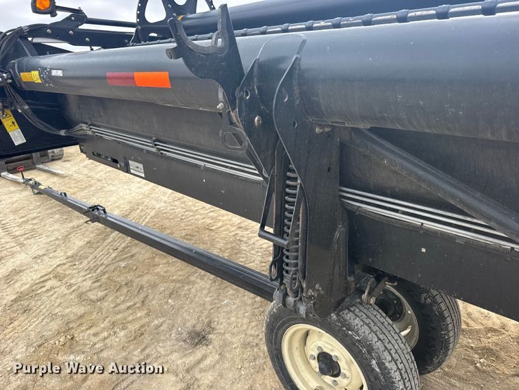 image for item FB7124 MacDon FD75-D Flexdraper flex draper head